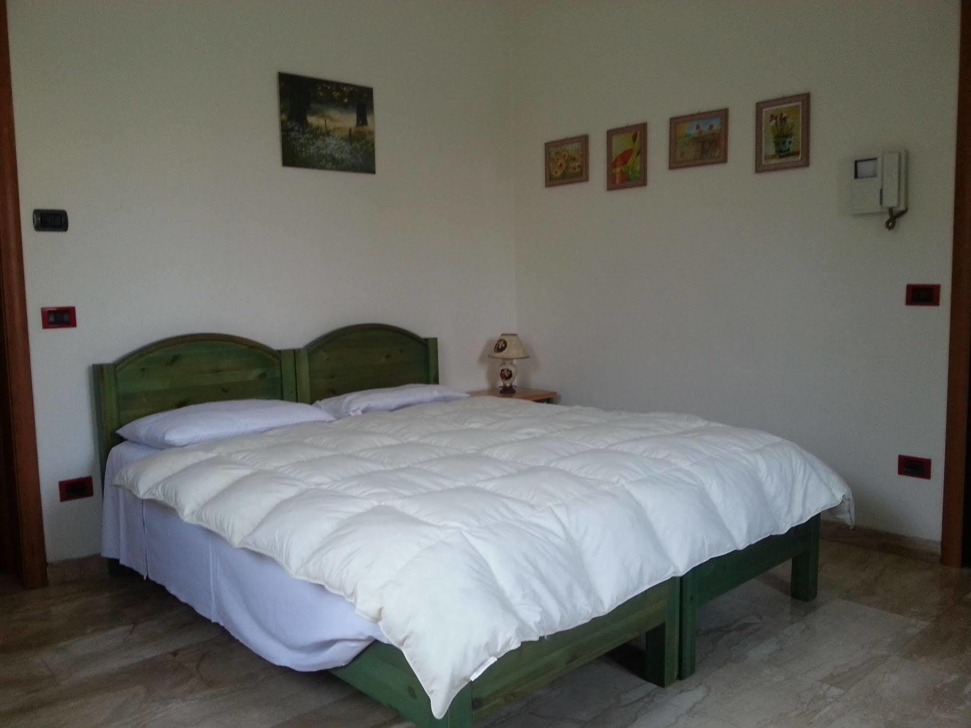Residence La Vecchia Reggio Реджо-нель-Емілія Екстер'єр фото