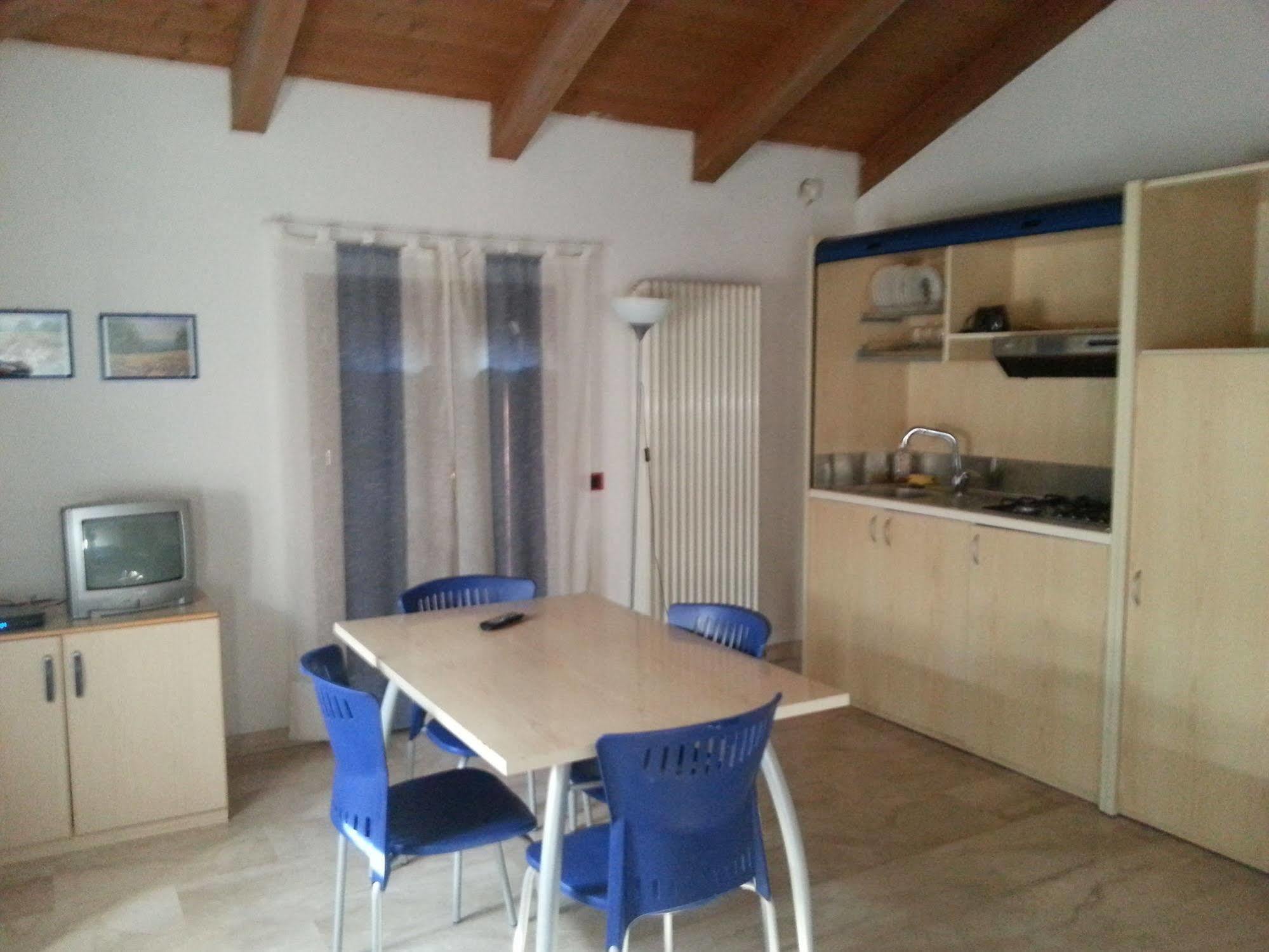 Residence La Vecchia Reggio Реджо-нель-Емілія Екстер'єр фото